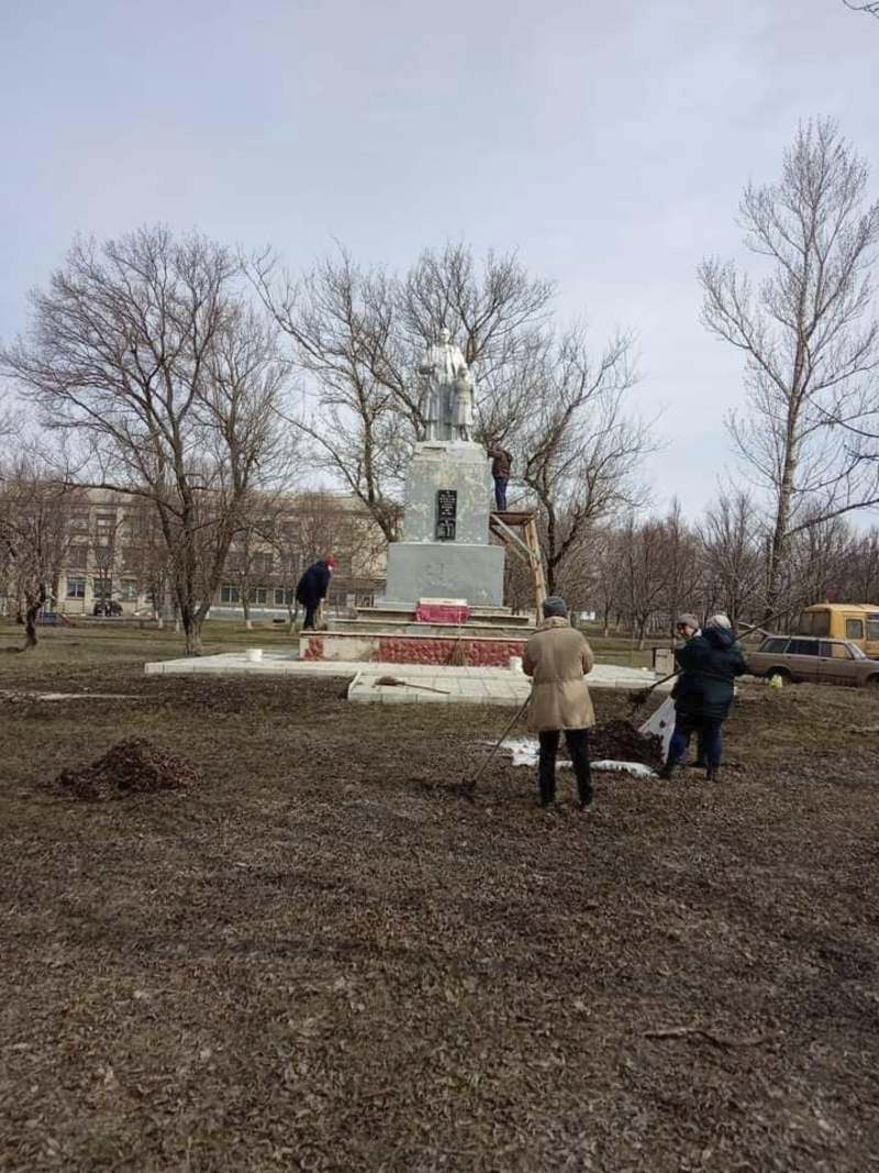 Відремонтували пам'ятник | Новини Старобільськ