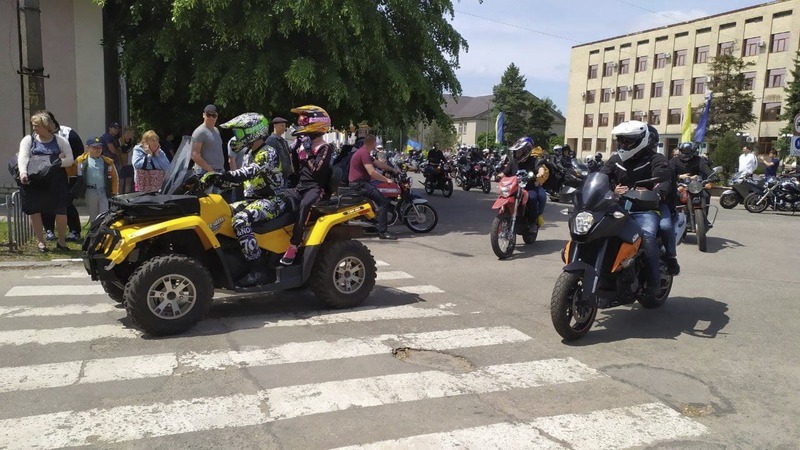 Байкери відкрили сезон