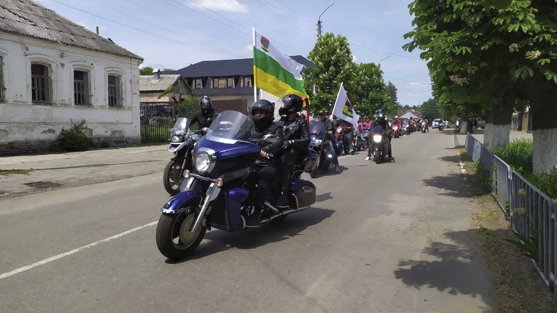 Байкери відкрили сезон