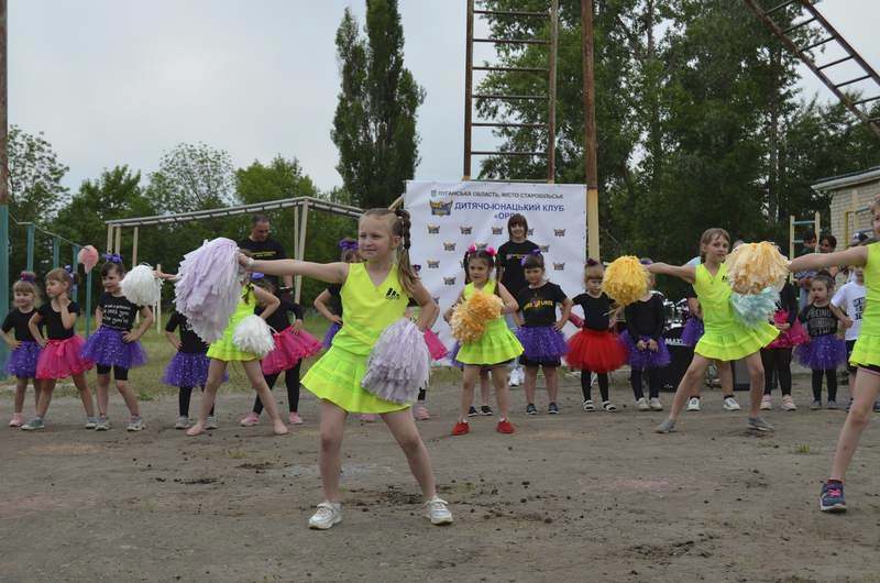 Відзначили свято останнього дзвоника | Новини Старобільськ