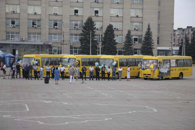 Нові шкільні автобуси | Новини Старобільськ