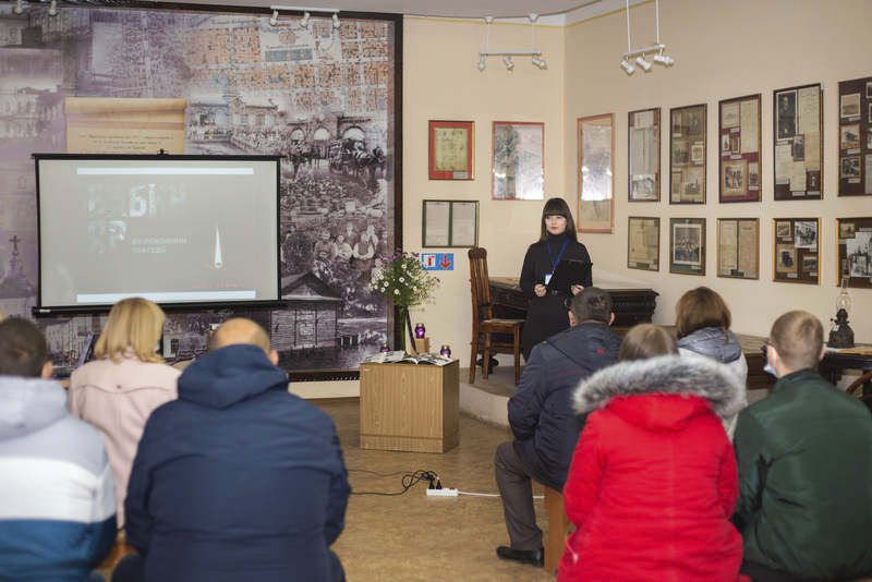 Вшанували пам'ять жертво Голокосту | Новини Старобільськ