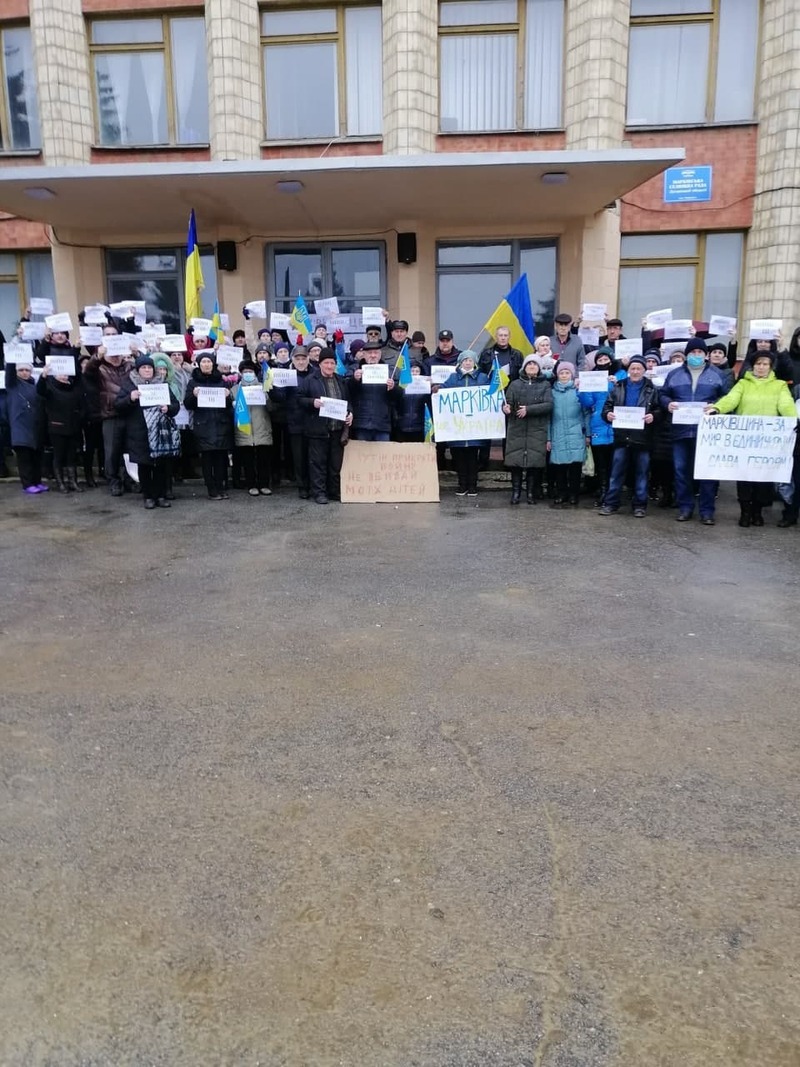 На Луганщині відбуваються мітинги проти російської окупації та війни