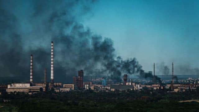 Сєвєродонецьк постійно штурмують, від обстрілів потерпають села навколо