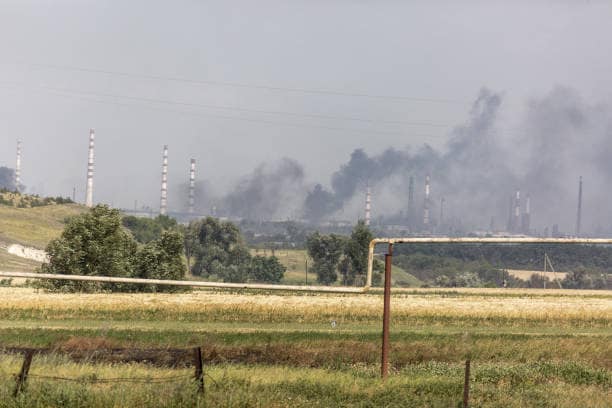 Йдуть бої за залишки вільної Луганщини