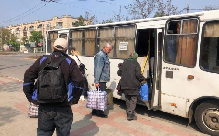 Дві третини пенсіонерів виїхали з окупованих територій