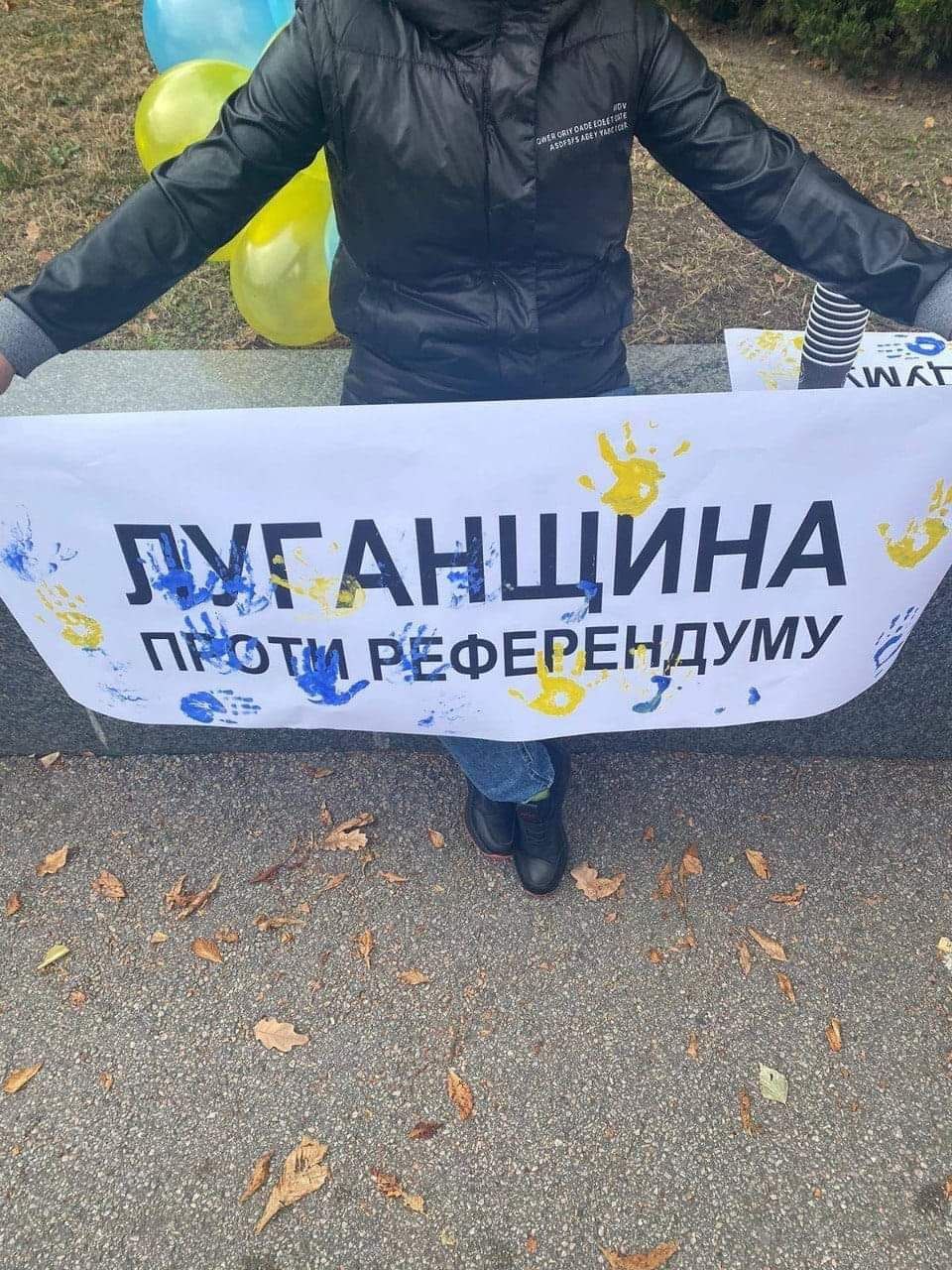 Луганчани-переселенці проти псевдореферендуму