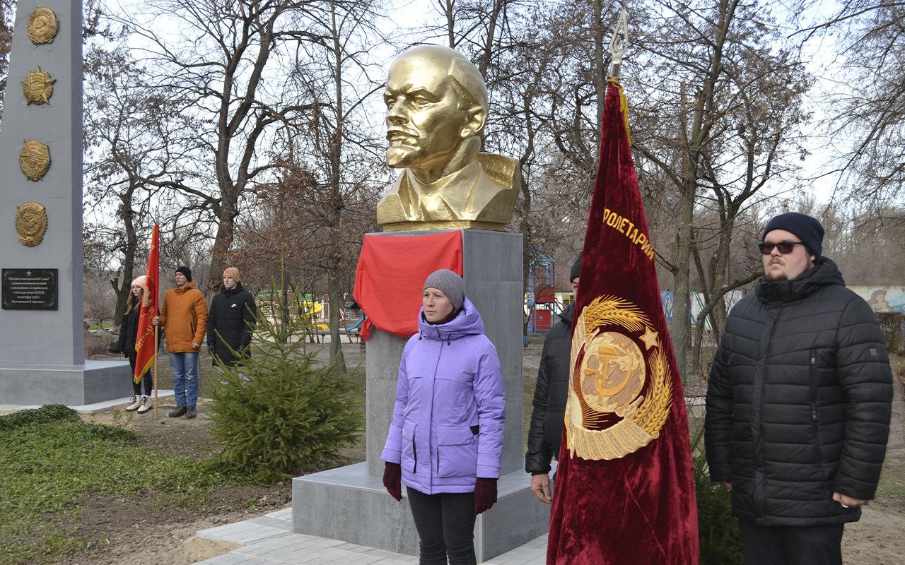 В Старобільську окупанти відновили пам'ятник леніну | Новини Старобільськ