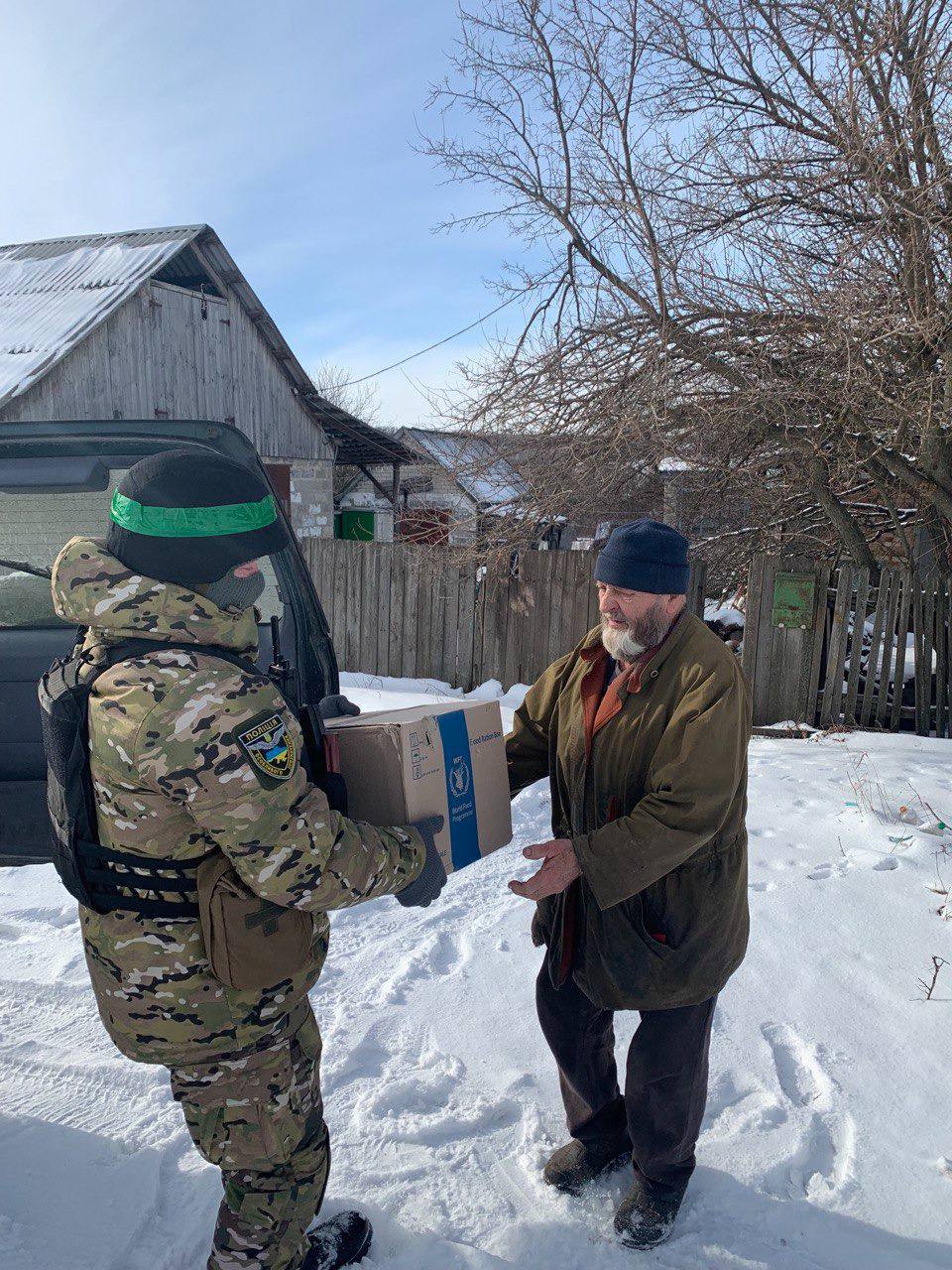 Мешканцям Греківки привезли гуманітарку