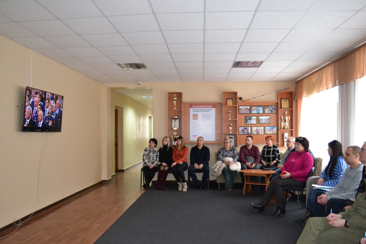 В Старобільську влаштували колективні перегляди звернення путлєра | Новини Старобільськ