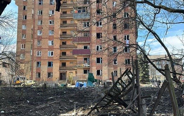 Обстріл Костянтинівки, окупанти відступили на Донецькому напрямку, бійці ЗСУ пройшли навчання на гаубицях AS90