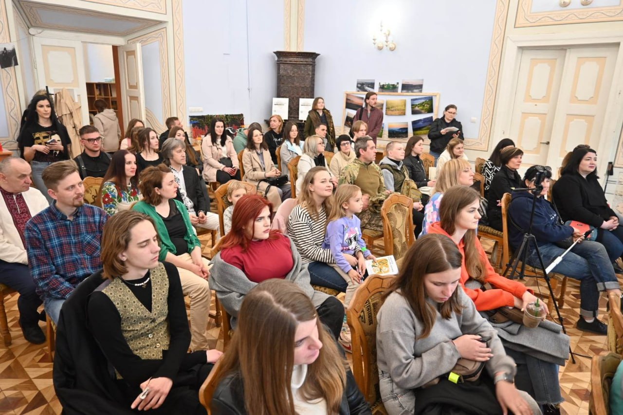 Виставка "Мандрівний Старобільськ" працює у Львові | Новини Старобільськ