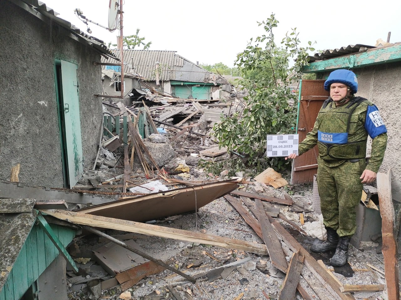 Вибухи в Алмазній