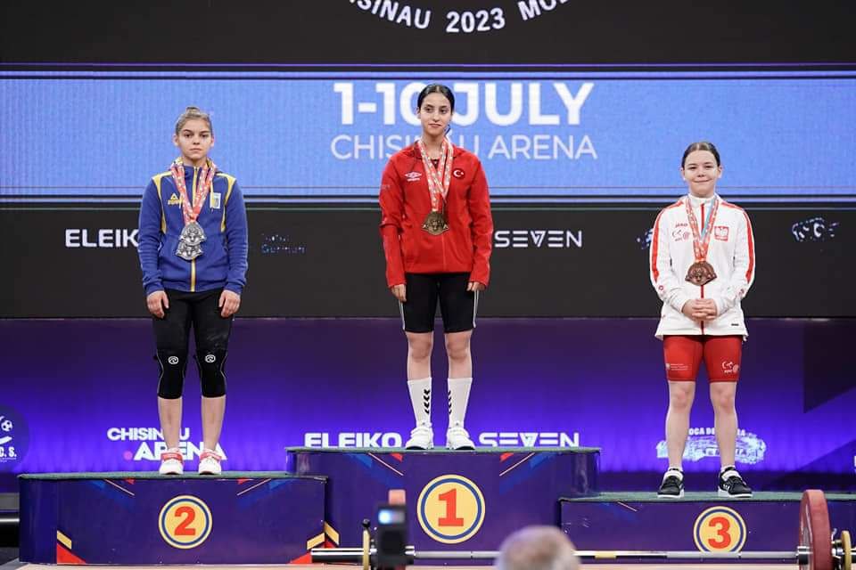 Важкоатлетка з Попасної виборола три срібних медалей на чемпіонаті Європи