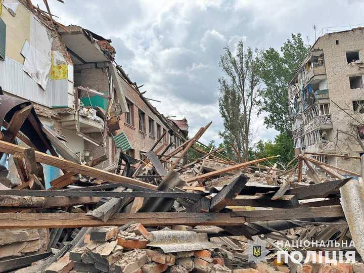 Удар по Оріхову: під завалами понад 15 осіб