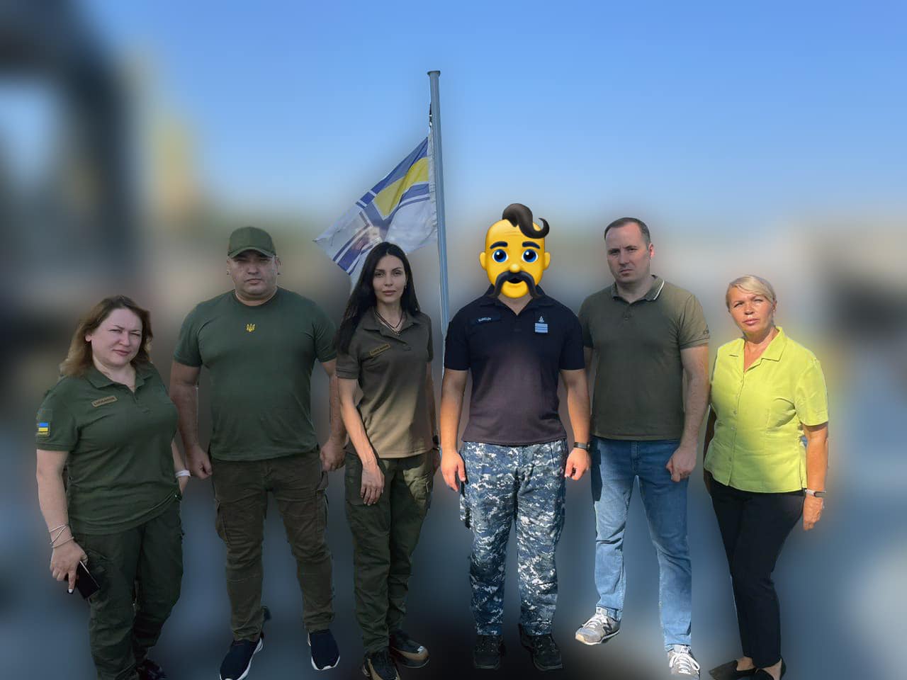 Посадовці зі Старобільщини відвідали захисників, що несуть службу на катері "Старобільськ" | Новини Старобільськ