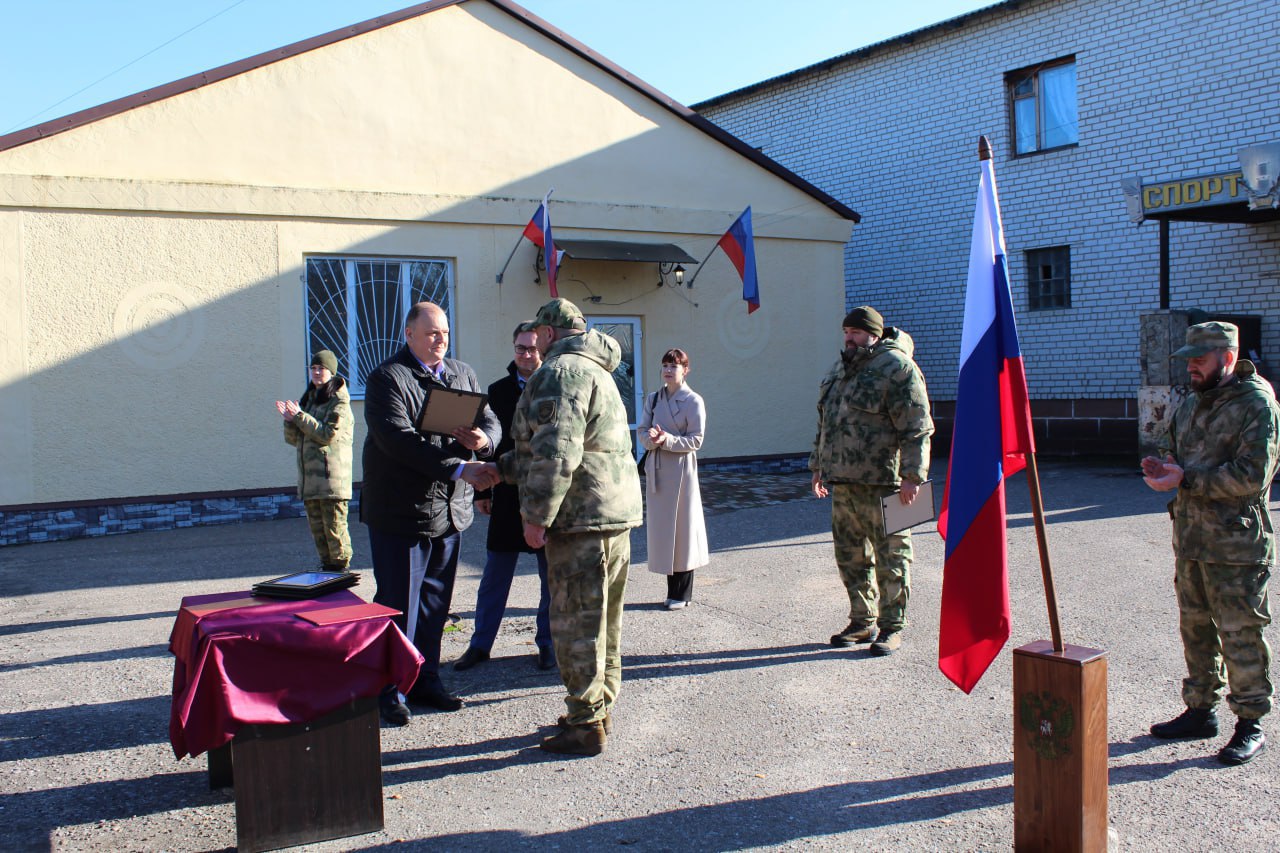 Новопсковські зрадники-поліцейські присягнулись ворогу 