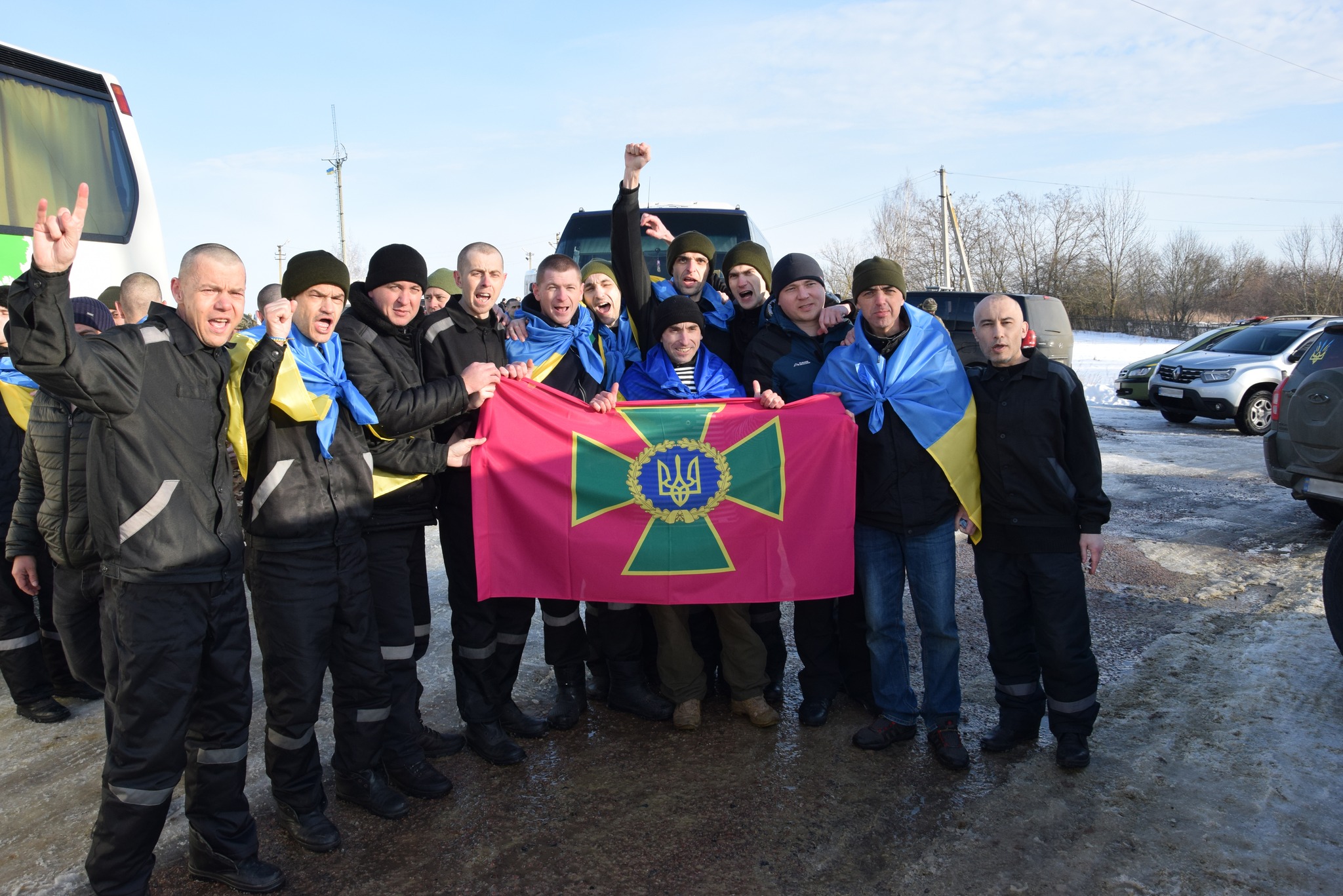 З полону визволили пʼятеро луганських прикордонників та воїна з Луганщини