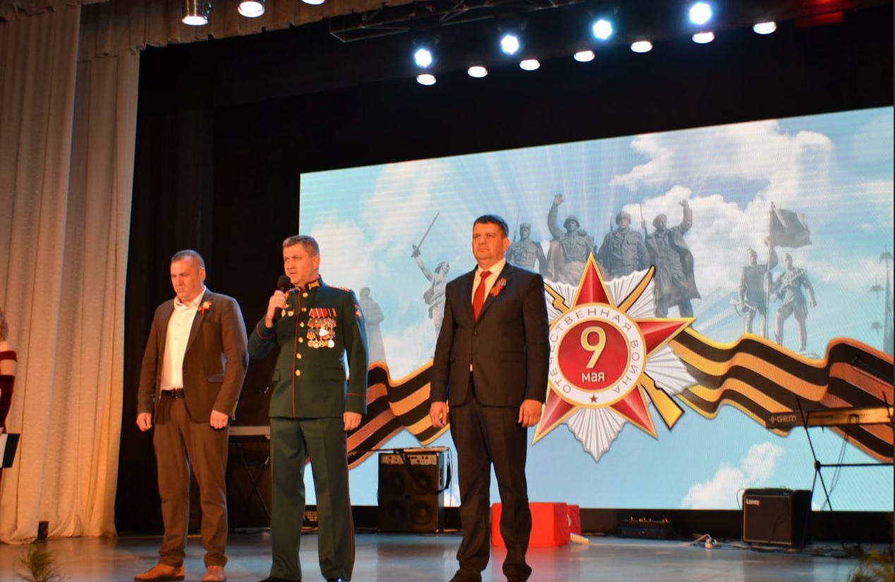 У Старобільську провели травневий шабаш