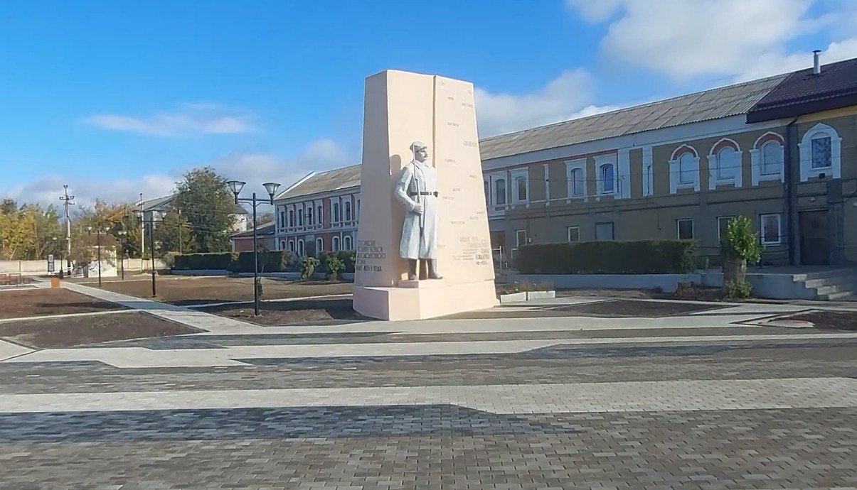 Просто кілька свіжих фотографій з окупованого Старобільська | Новини Старобільськ