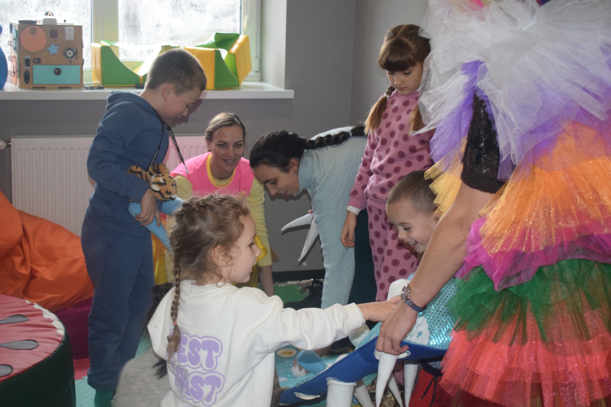 Відбувся захід до Дня захисту дітей для переселенців  | Новини Старобільськ