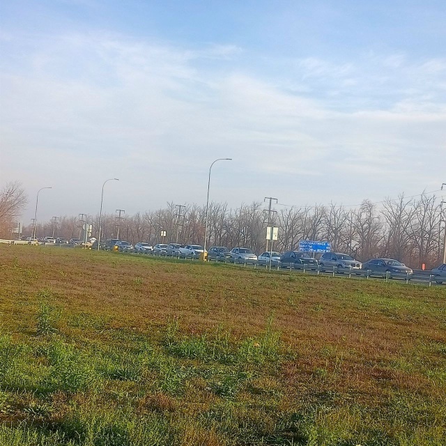 На окупованій Луганщині знову фіксують великі черги на КПП у напрямку Гукового та Новошахтинська