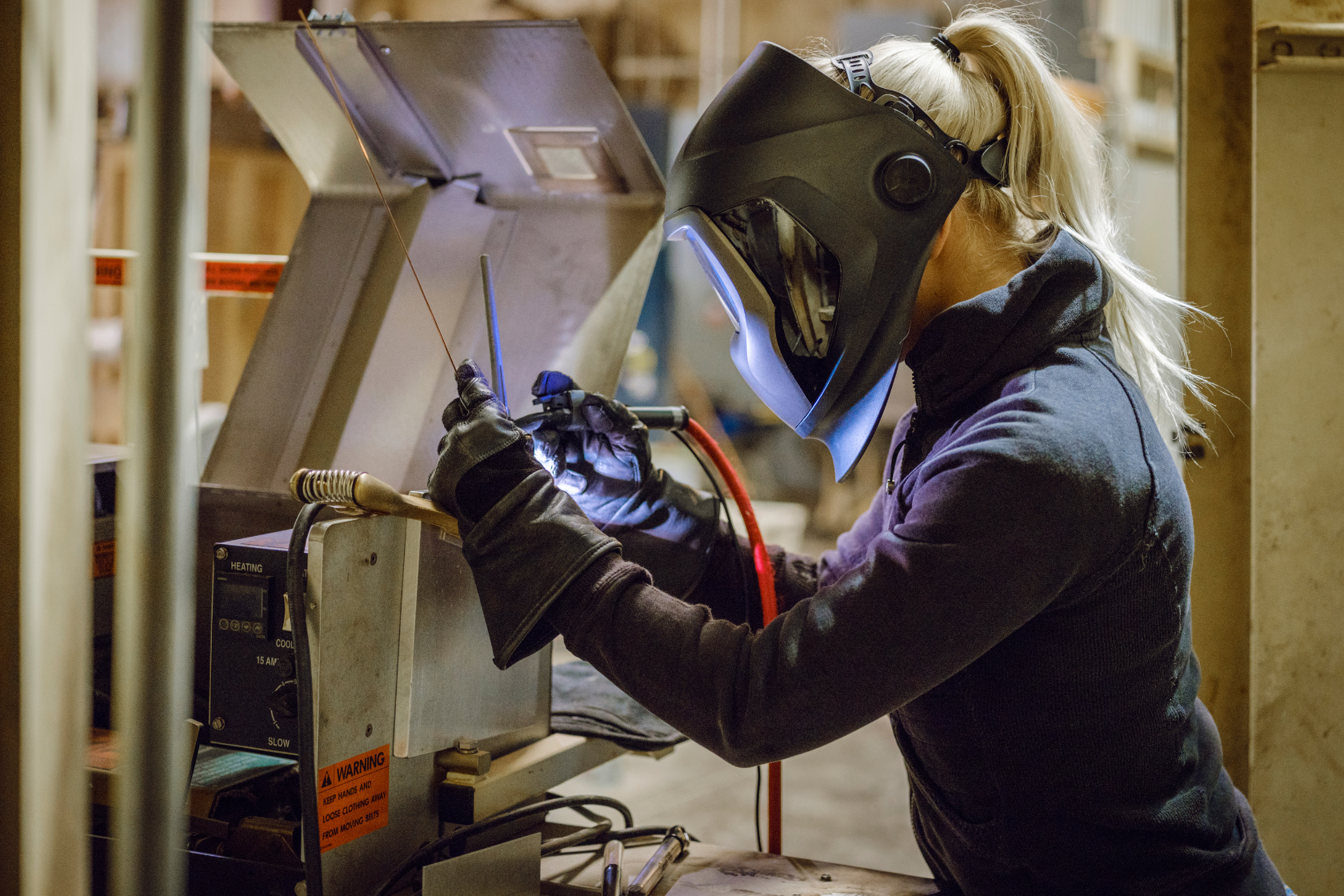 Можливість для жінок: отримати професію «Зварювальниця»