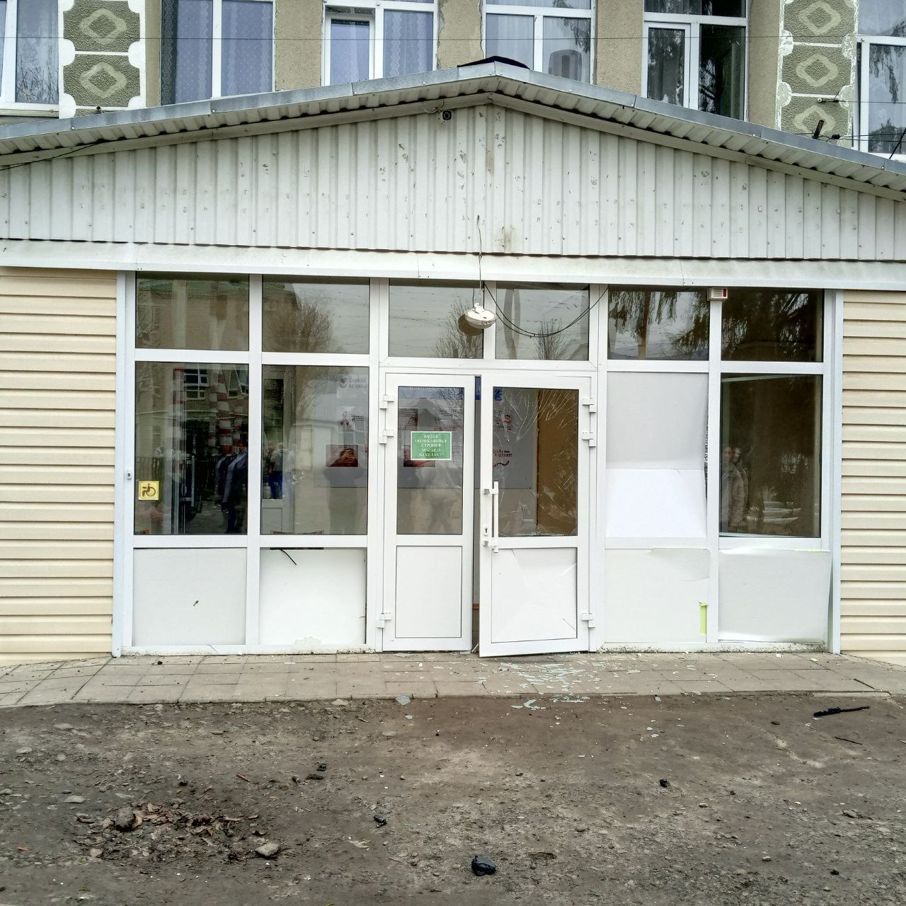 Окупанти заявили про удар по лікарні у Сватовому