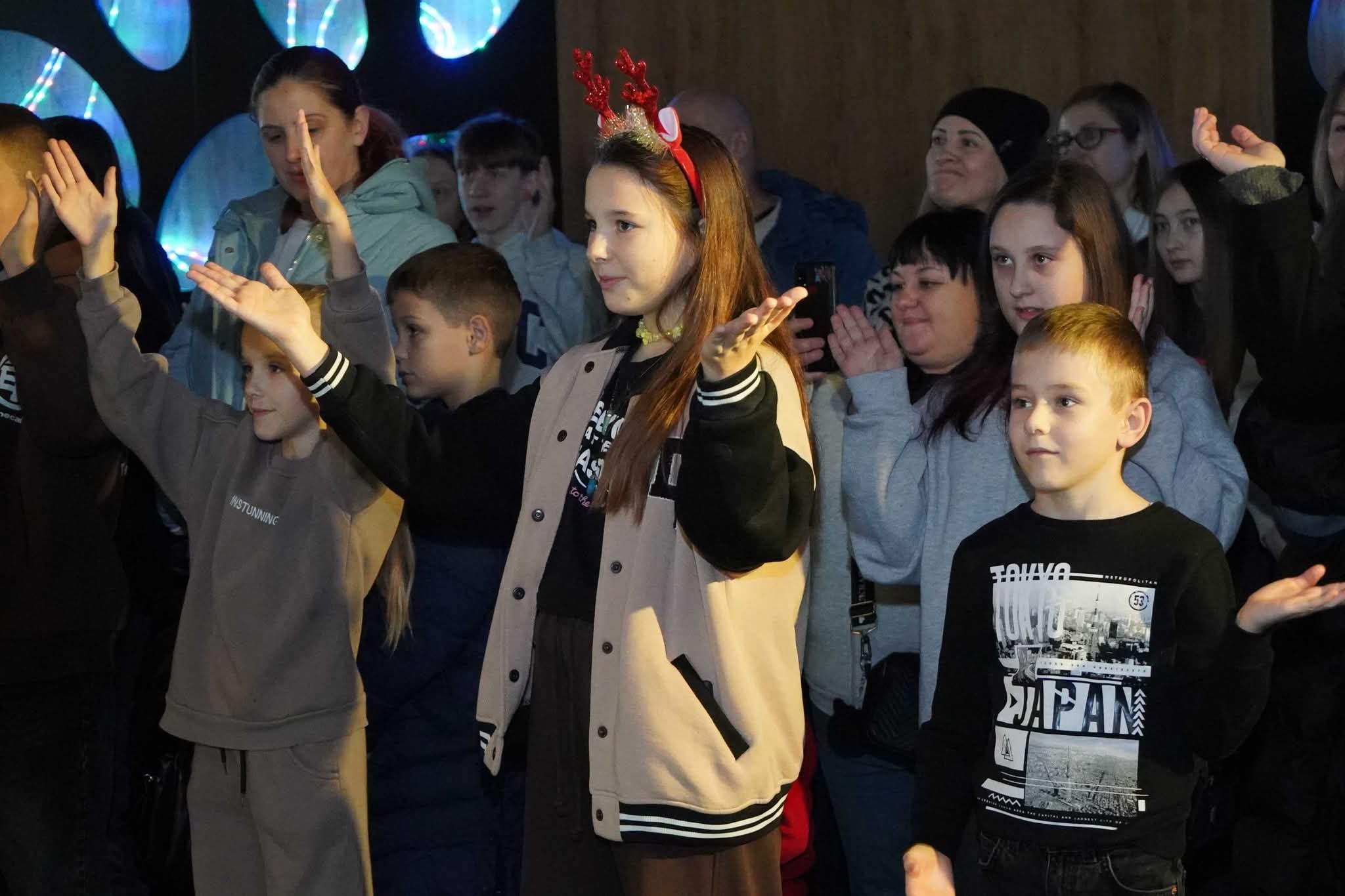 У Києві відбувся святковий захід до Дня Святого Миколая для дітей з Луганщини