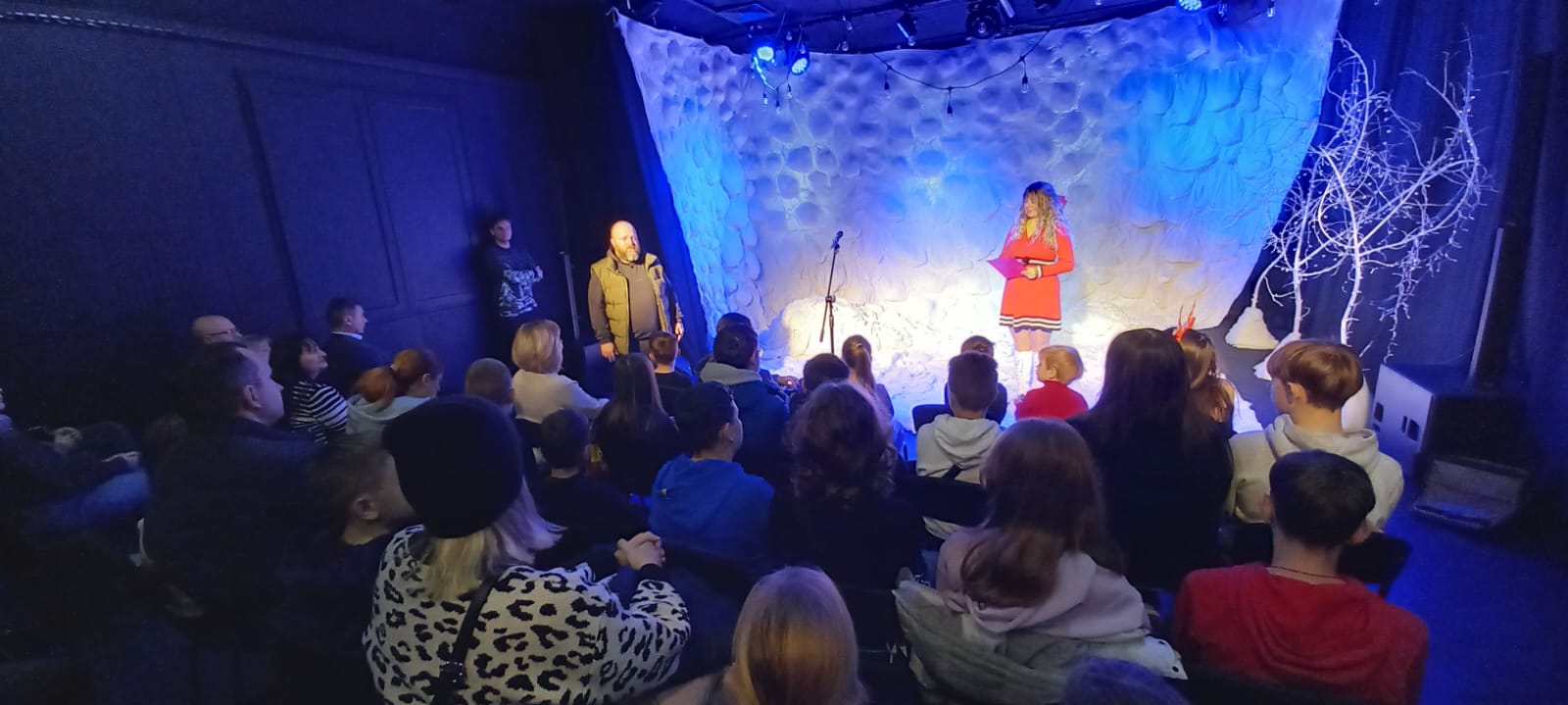 У Києві відбувся святковий захід до Дня Святого Миколая для дітей з Луганщини