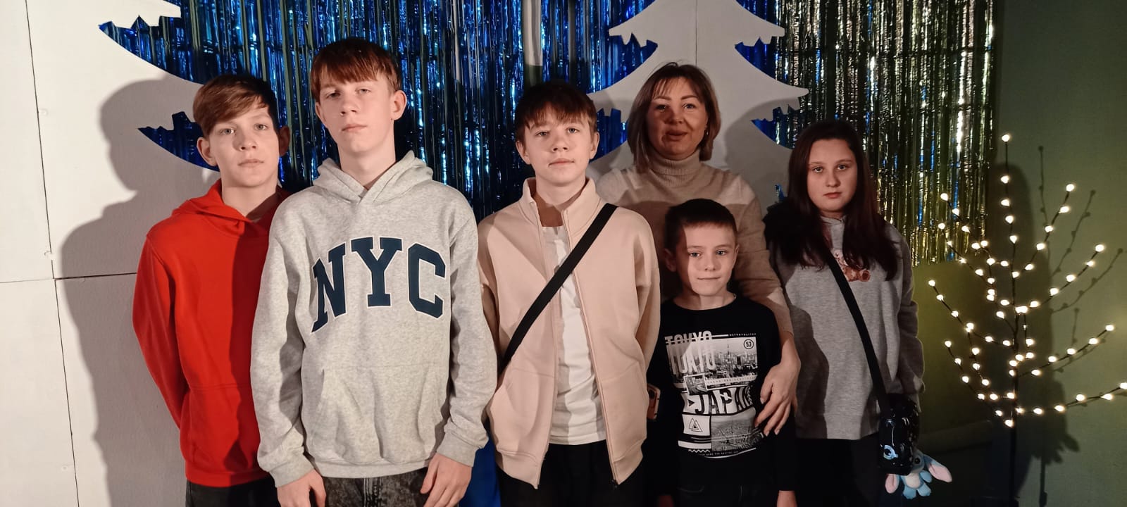 У Києві відбувся святковий захід до Дня Святого Миколая для дітей з Луганщини