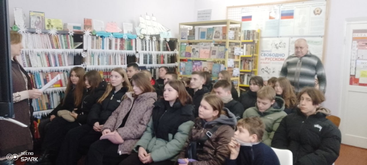 "Воспітай в сєбє гражданіна" - з такими і схожими гаслами замилювали дітям мозок на Старобільщині