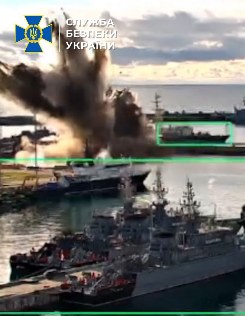 СБУ уразила російський підводний човен у Новоросійську