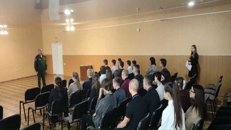 На Старобільщині продовжують агітувати молодь вступати до військових внз | Новини Старобільськ