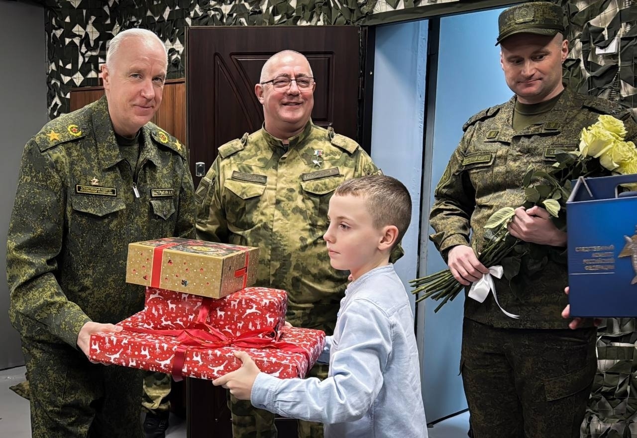 Мілітаризоване привітання з новим роком від окупантів | Новини Старобільськ