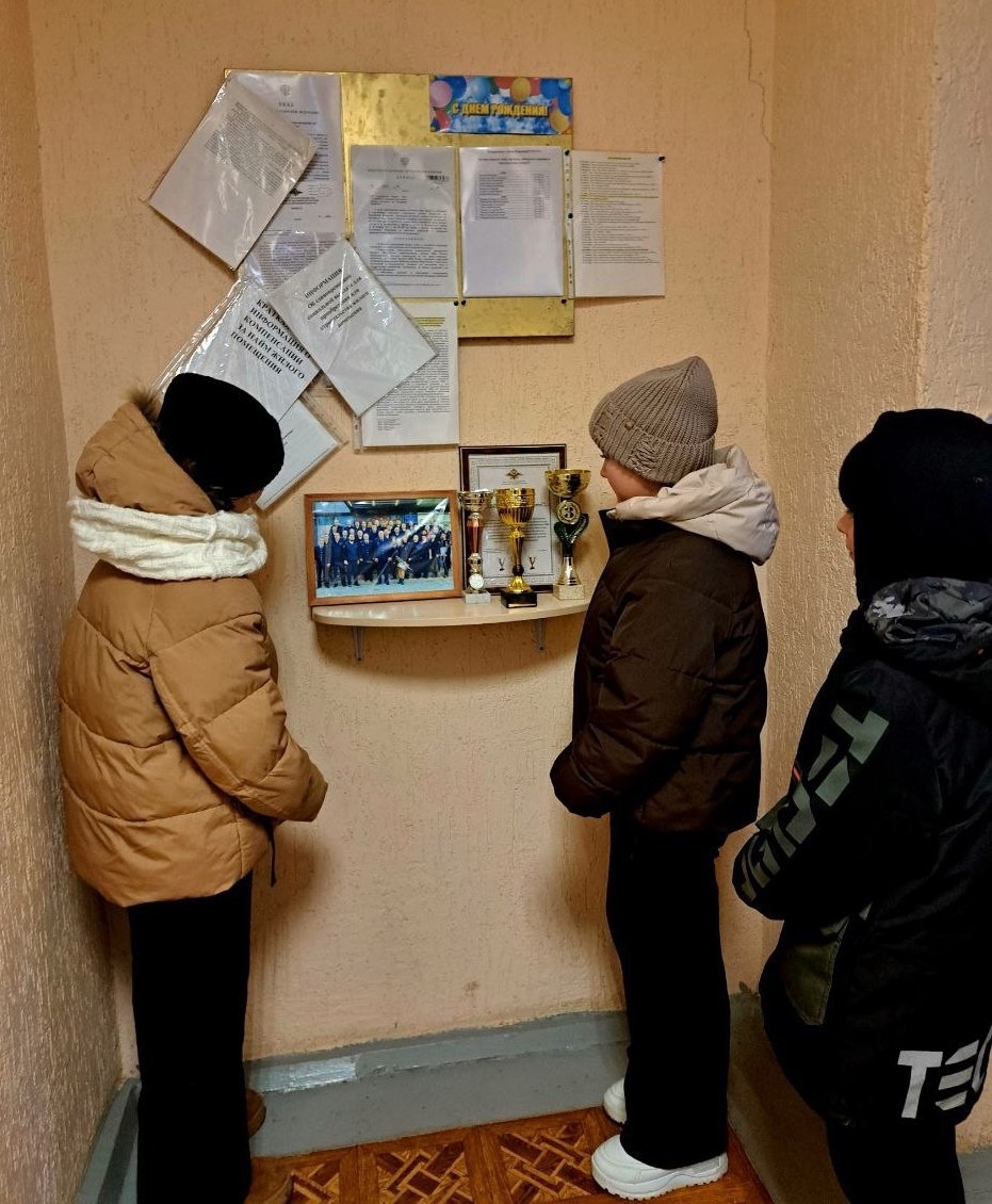 Учнів з Біловодська привели до окупаційних поліцаїв