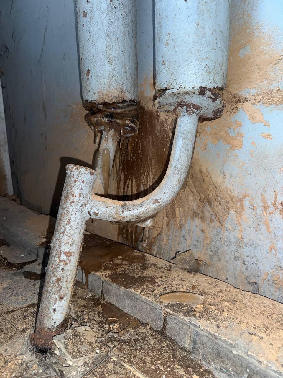 Після масованої атаки РФ у Києві та області тривають проблеми з теплом і електропостачанням