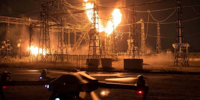 Продовжуються удари безпілотників по енергооб'єктах ТОТ