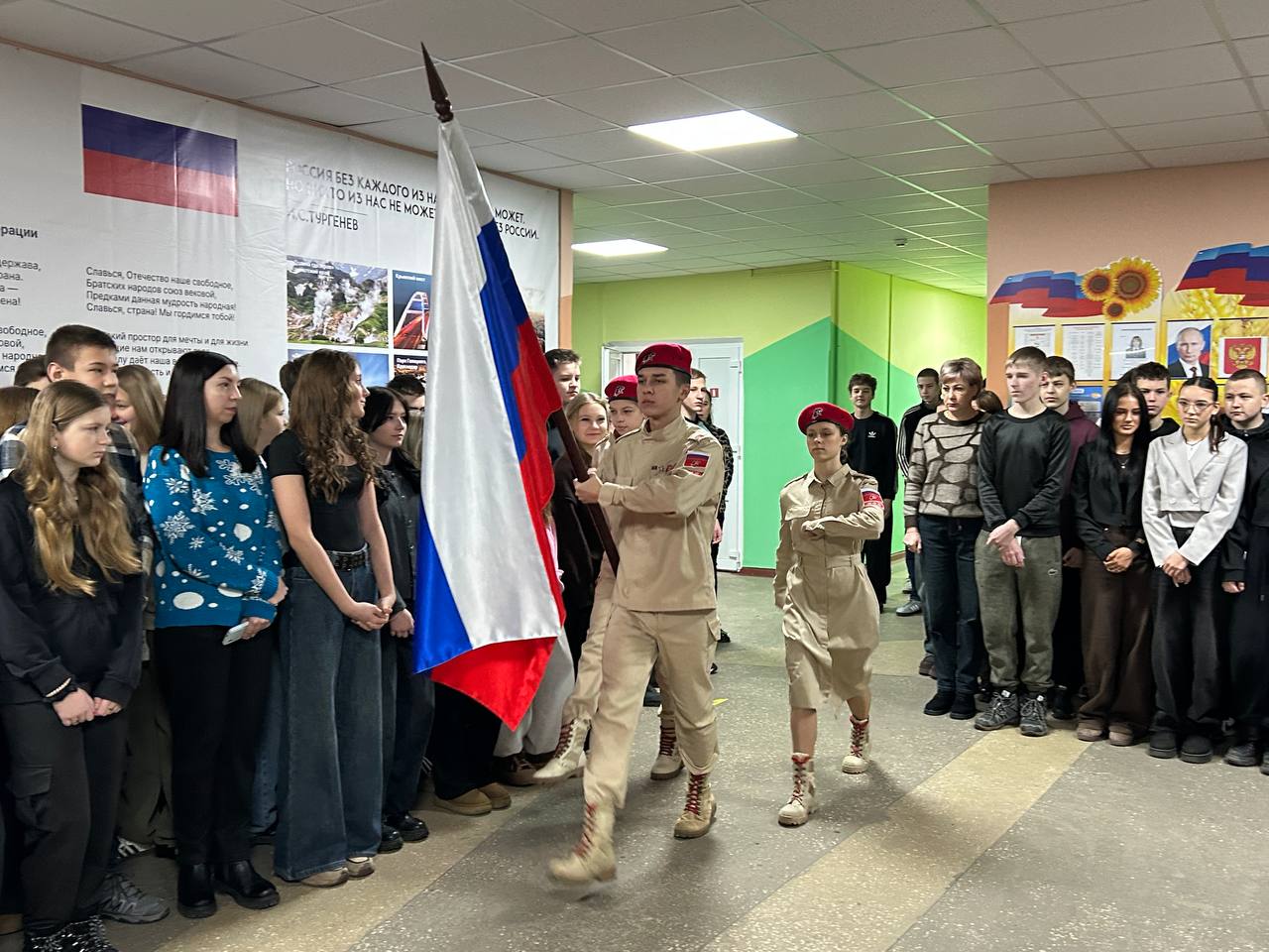 Окупанти повертають оцінки за поведінку