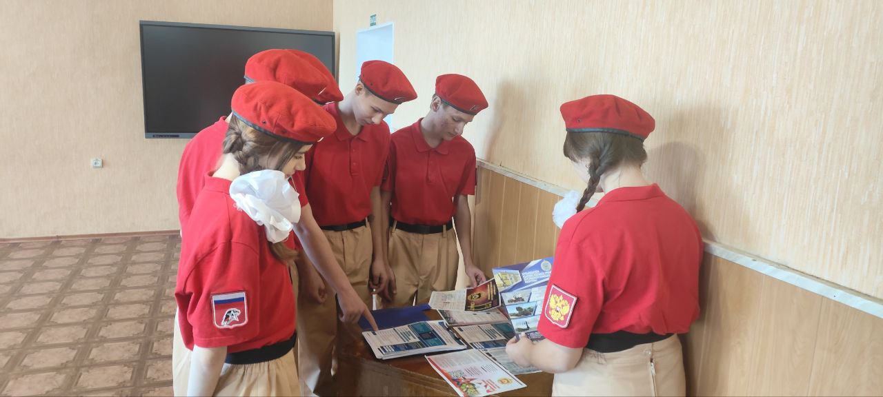 У Підгорівській школі агітували дітей вступати до військових навчальних закладів | Новини Старобільськ