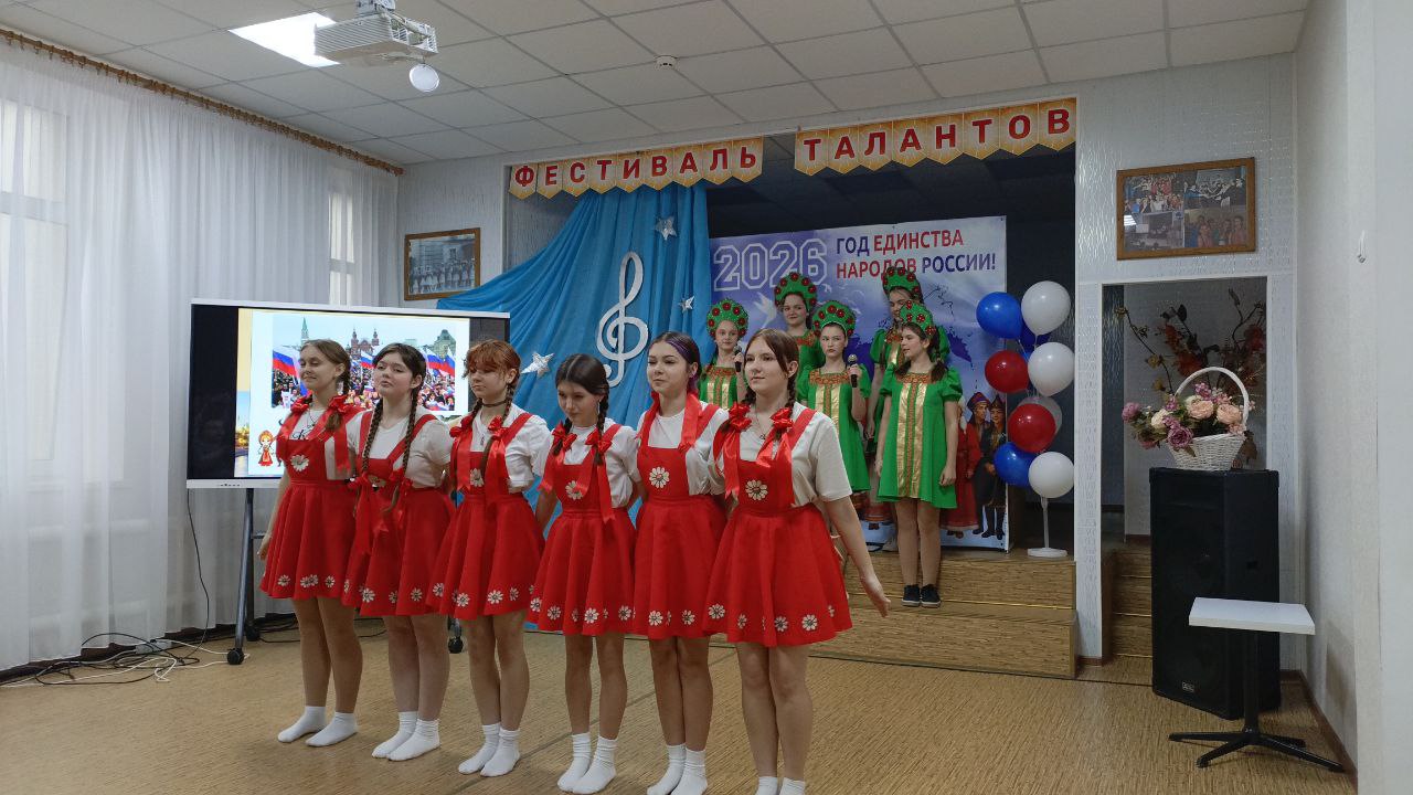 "Щорічний фестиваль талантів" - у Старобільській школі №2 | Новини Старобільськ