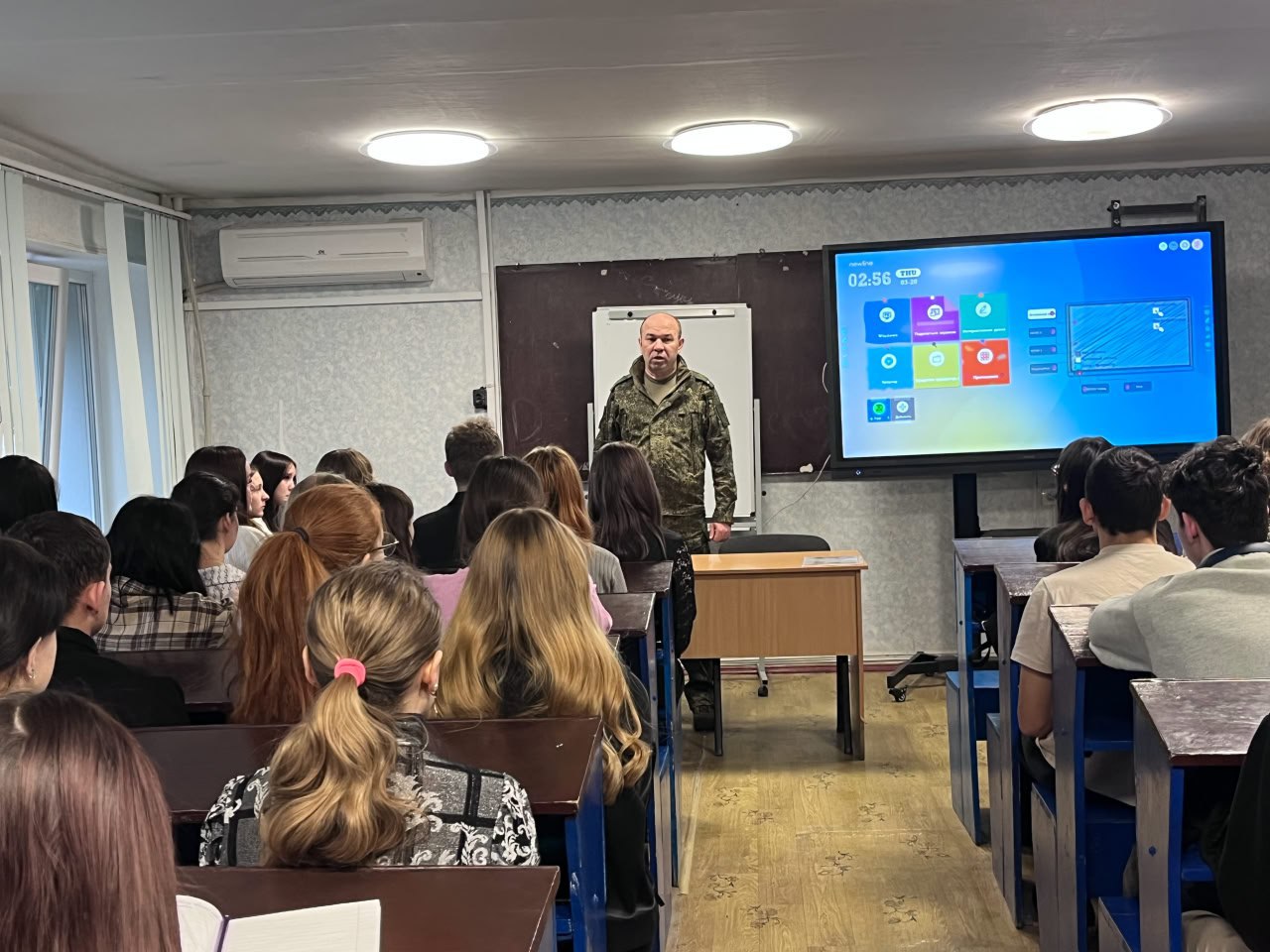 "Урок мужності" провели для старобільських студентів окупанти | Новини Старобільськ