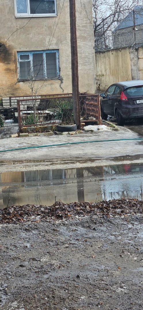 У Старобільську відлига - вулиці "попливли" | Новини Старобільськ