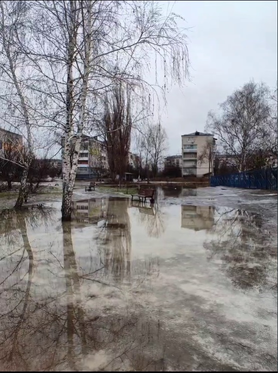 У Старобільську відлига - вулиці "попливли" | Новини Старобільськ