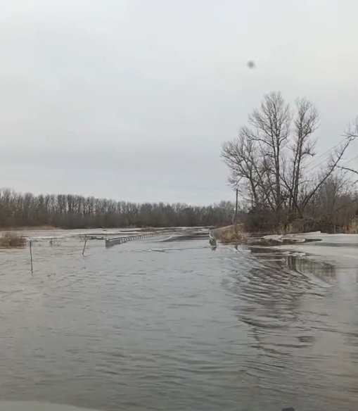 Хворостянівський міст під водою