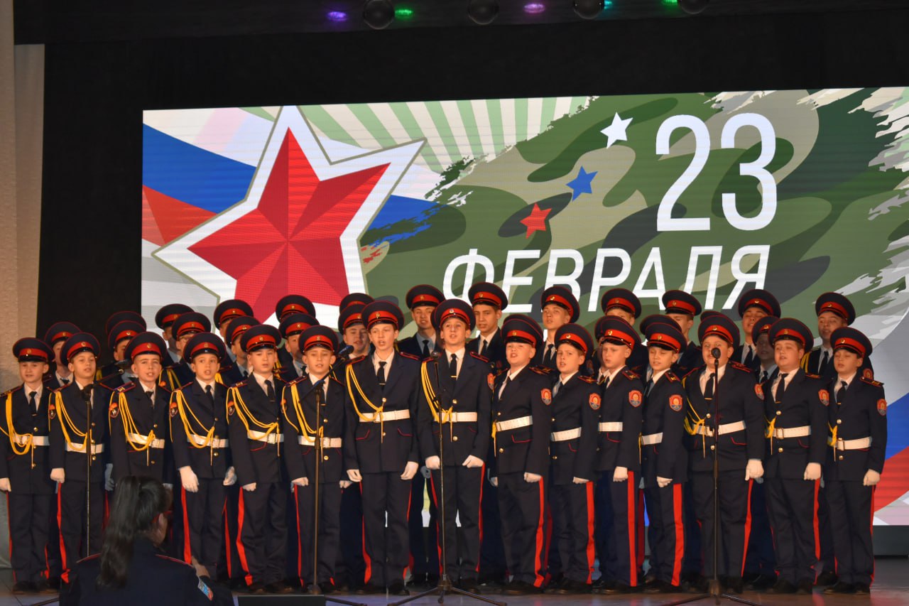 У Старобільську вже почали святкувати 23 лютого | Новини Старобільськ