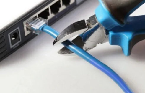 У Держдумі рф запропонували відключати інтернет у вихідні