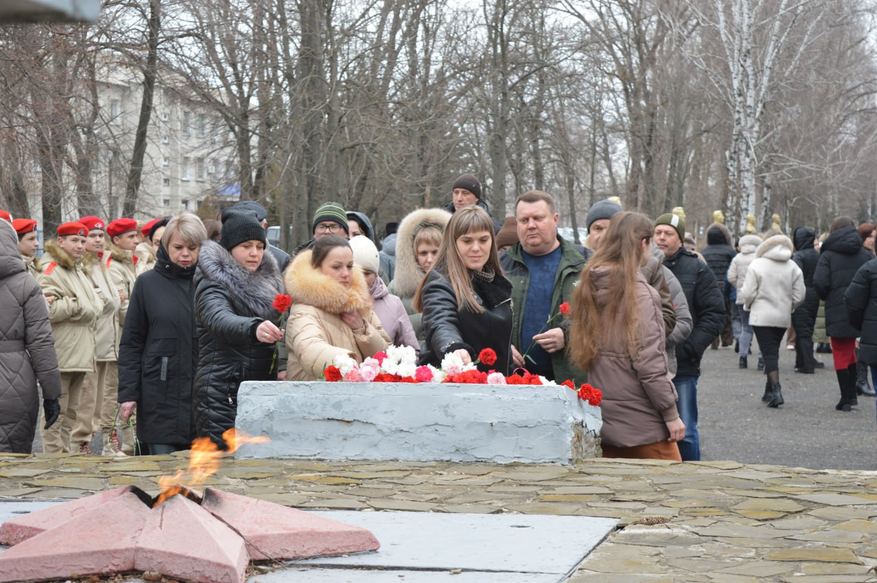 У Білокуракиному провели мітинг на честь "звільнення"