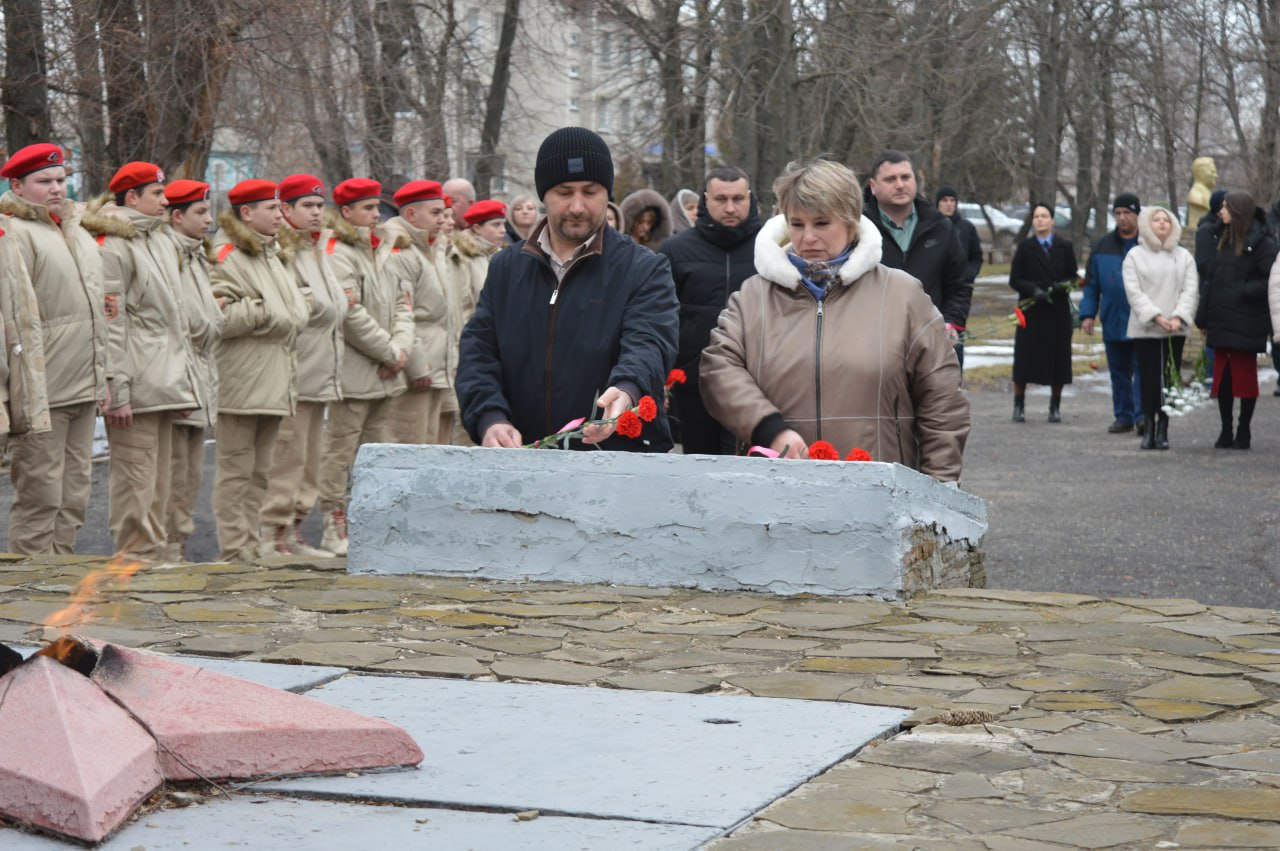 У Білокуракиному провели мітинг на честь "звільнення"