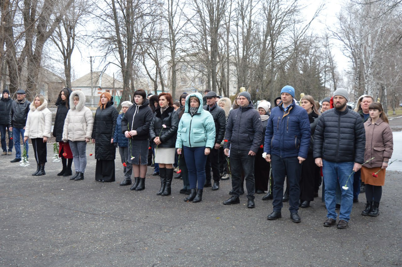 У Білокуракиному провели мітинг на честь "звільнення"